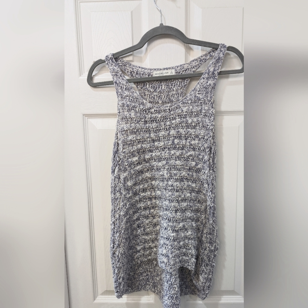 Sleeveless knit tank top, Abercrombie & Fitch, black, white, size small